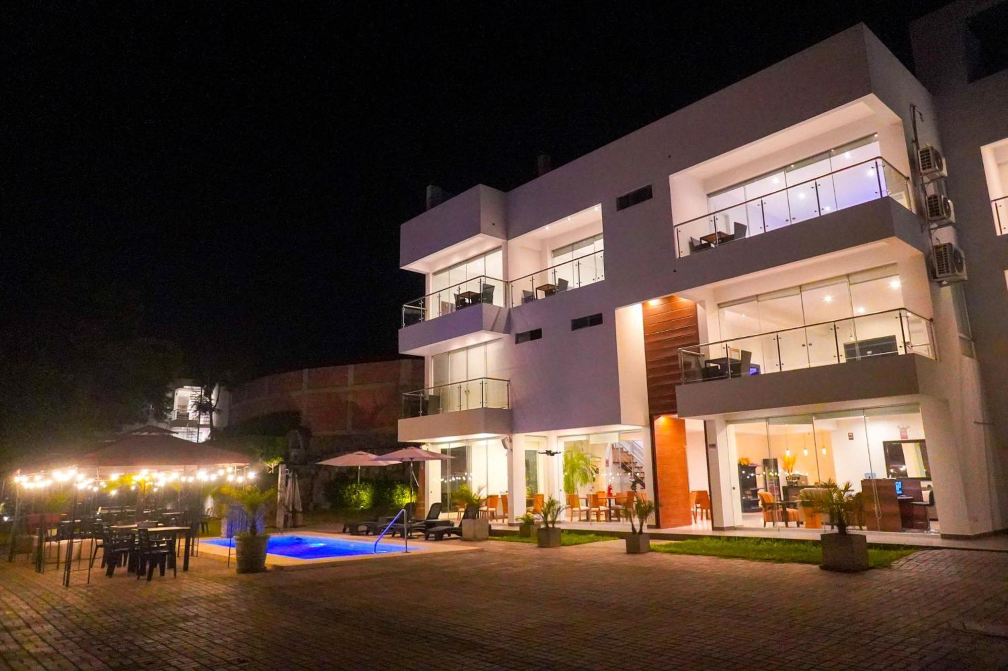 Silver Inn Hotel セロ・アスール エクステリア 写真